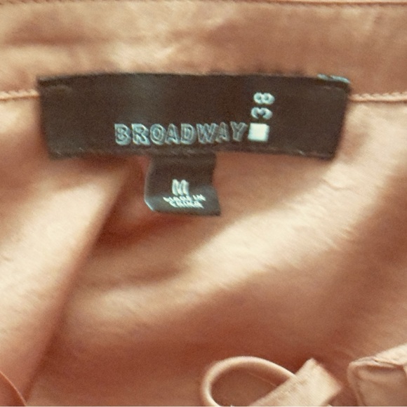 Brown Tie Front Blouse with Peter Pan Collar Medium - Picture 3 of 3